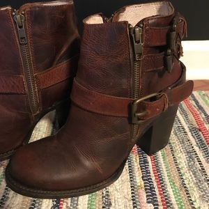 Free bird by Steven boots